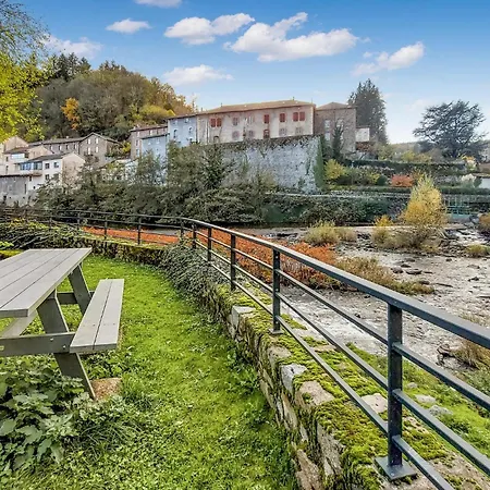 2 Bedroom Stunning In Holiday home